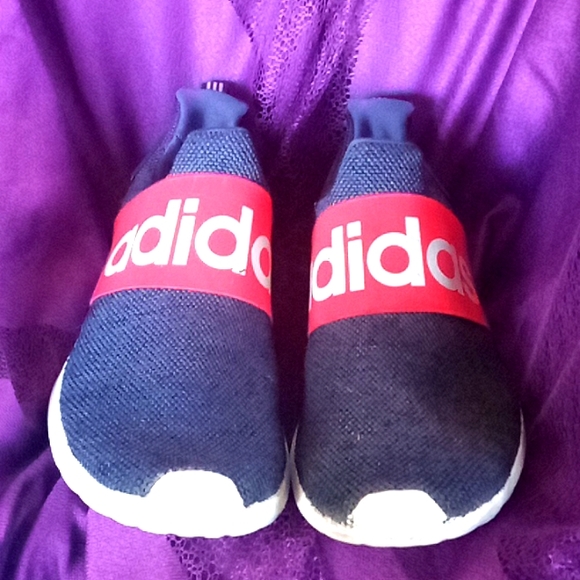 Adidas cloudfoam slip ons - Picture 1 of 9